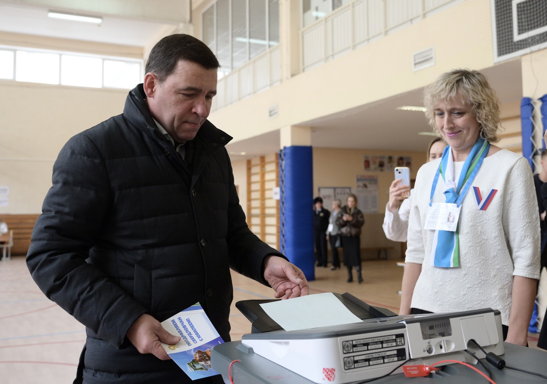 Евгений Куйвашев проголосовал на выборах Президента Российской Федерации |  15.03.2024 | Карпинск - БезФормата