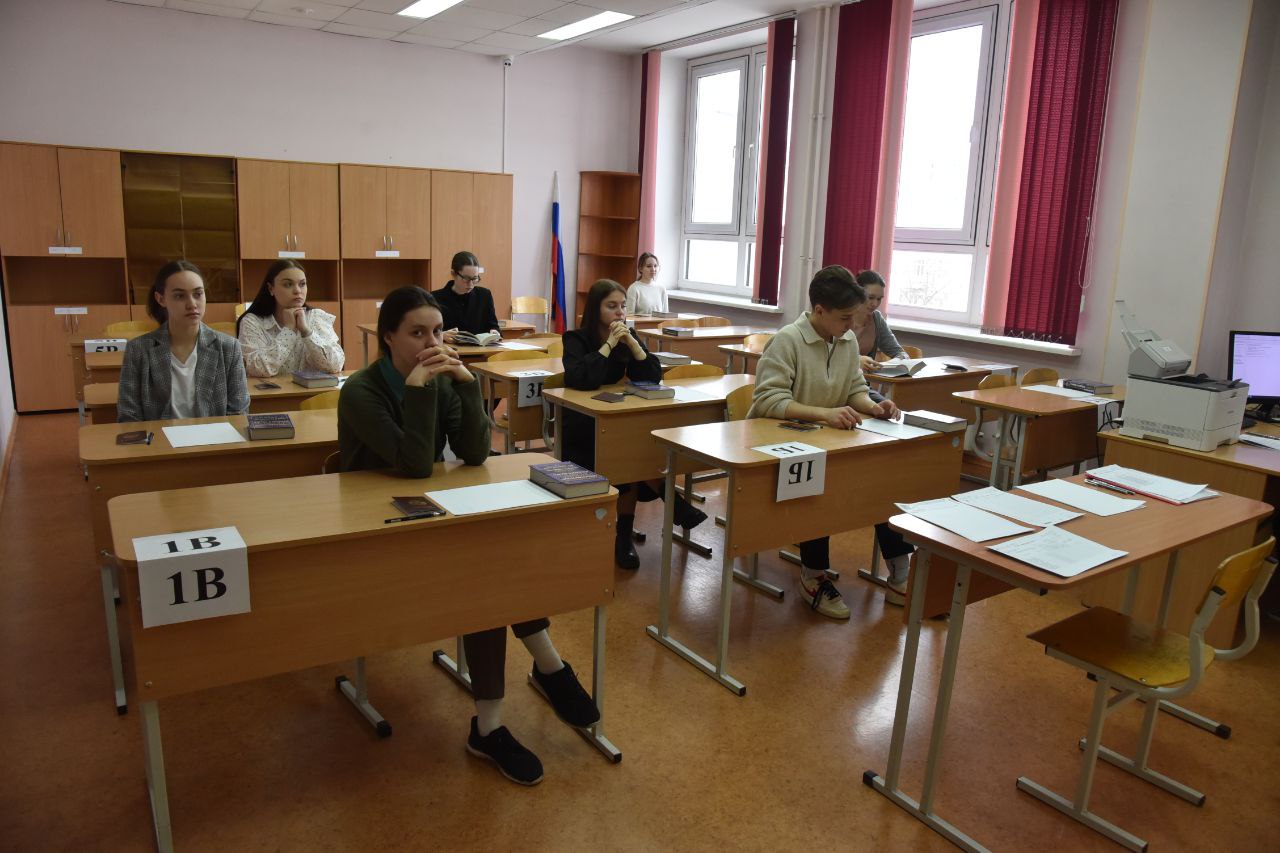 Досрочный период сдачи ЕГЭ успешно стартовал на Среднем Урале | 22.03.2024  | Карпинск - БезФормата